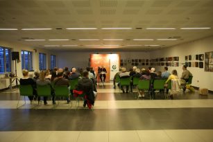 06BEA421-D9C7-4133-B090-723219A34E34