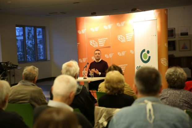 3EC3DBC5-8C65-4120-9B54-4A56450CEB24