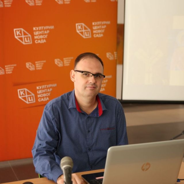 Предавање др Бориса Стојковског на тему „Средњовековно српско културно-историјско наслеђе Косова и Метохије“ на Јутјуб каналу КЦНС
