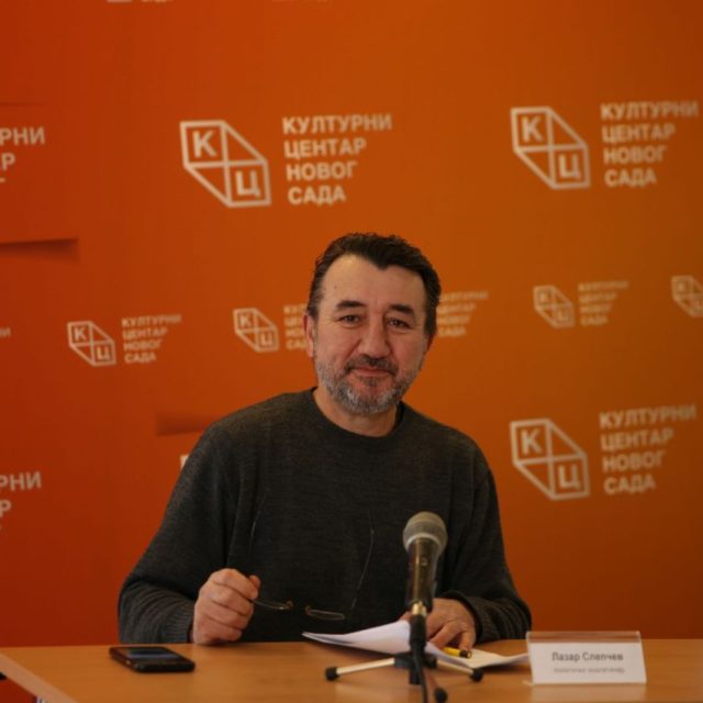 Предавање политичког аналитичара Лазара Слепчева на тему „Портрети Антике: Протагора и Горгија“ 27. фебруара на Јутјуб каналу КЦНС