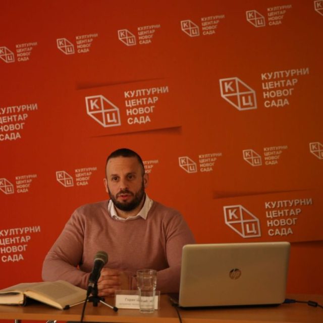 Предавање католичког теолога и историчара Горана Шарића на тему „Јасеновац и усташки геноцид у НДХ“ на Јутјуб каналу КЦНС
