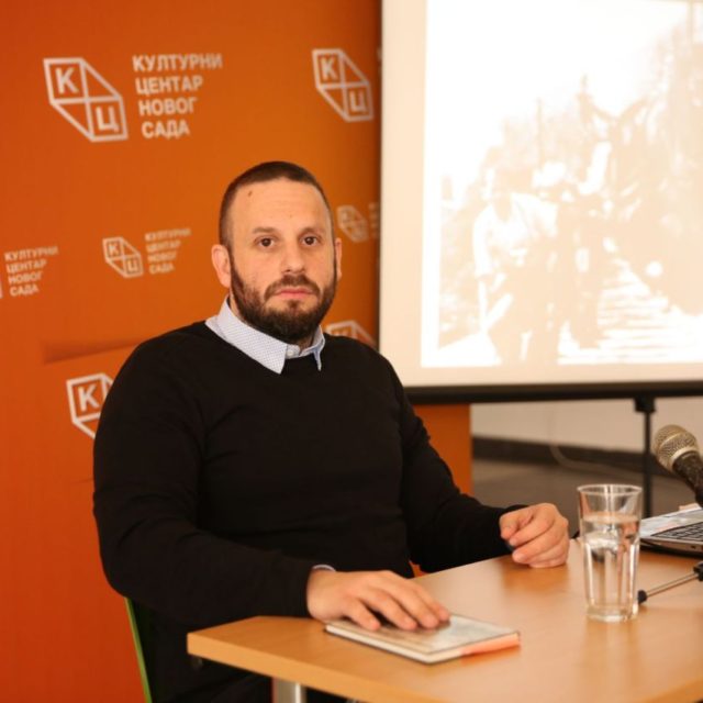 Предавање Горана Шарића на тему „Пропаст злочиначке НДХ: пацовски канали и Блајбург“ на Jутјуб каналу КЦНС