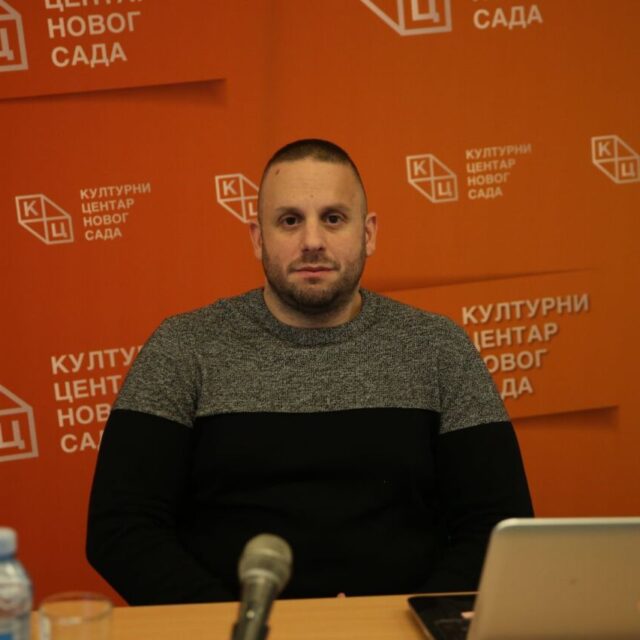 Предавање Горана Шарића на тему „Доба вируса и доба људи – како су епидемије мењале свет“ на Јутјуб каналу КЦНС