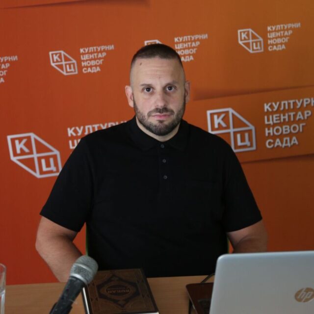 Предавање Горана Шарића, католичког теолога, на тему „<i>Господар прстенова</i> и духовно значење бајкиˮ 14. октобра на Jутјуб каналу КЦНС
