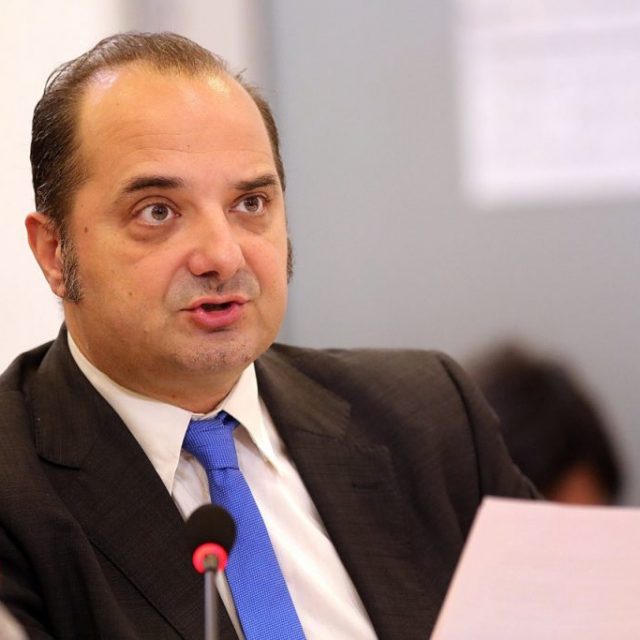 Ауторски текст др Александра Раковића за сајт КЦНС на тему „Правци напада на Републику Српску и српска одбрана“