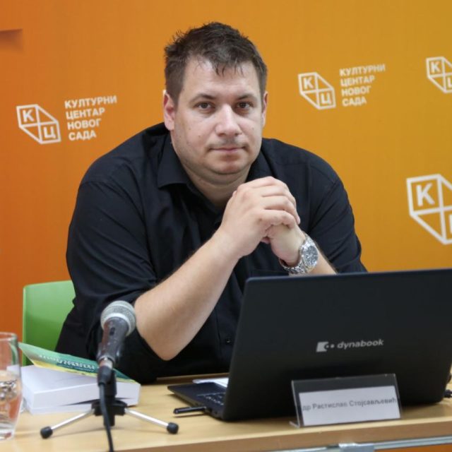 Предавање др Растиславa Стојсављевићa на тему „Кад време мења свет: климатске приче из срца Европе” на Јутјуб каналу КЦНС