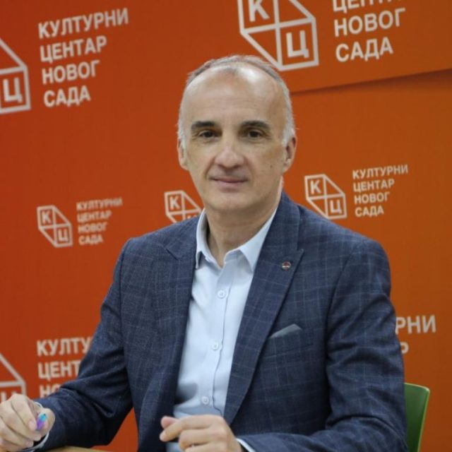Предавање новинара и публицисте Милорада Вукашиновића на тему „Иза кулиса Другог светског рата“ на Јутјуб каналу КЦНС
