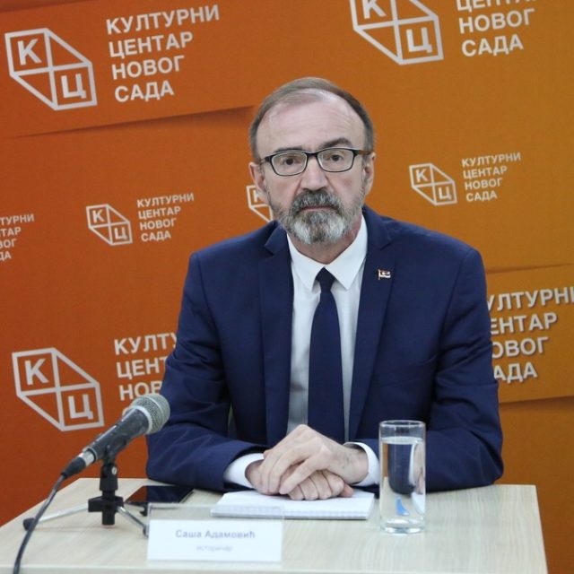 Предавање Саше Адамовића на тему „Нова историја Другог светског рата: 80 година касније“ на Јутјуб каналу КЦНС