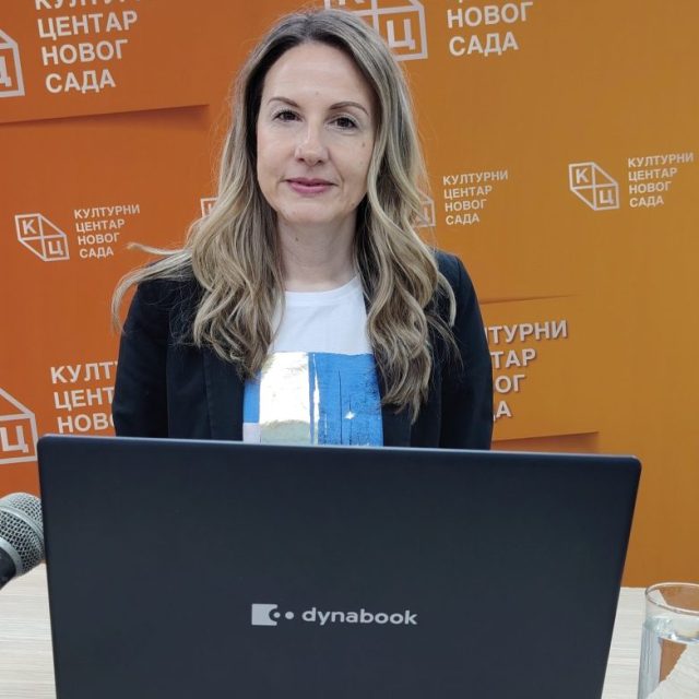 Предавање др Александре Колаковић на тему „Развој француске науке од 1945. до краја владавине Шарла де Гола“ на Јутјуб каналу КЦНС