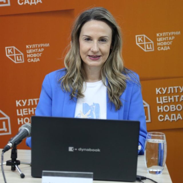 Предавање др Александре Колаковић на тему „Историја развоја науке и научних истраживања у Француској од 1969. до 1995. године“ на Јутјуб каналу КЦНС