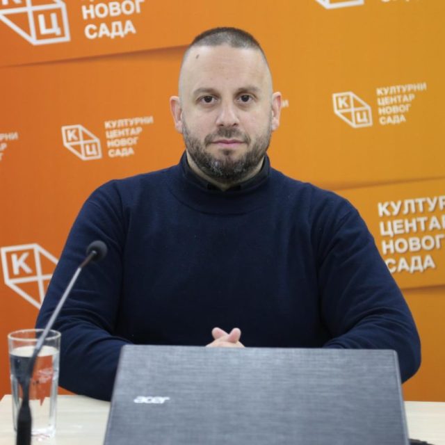 Предавање католичког теолога Горана Шарића на тему „Срби у Хрватској 1945–1990ˮ на Jутјуб каналу КЦНС