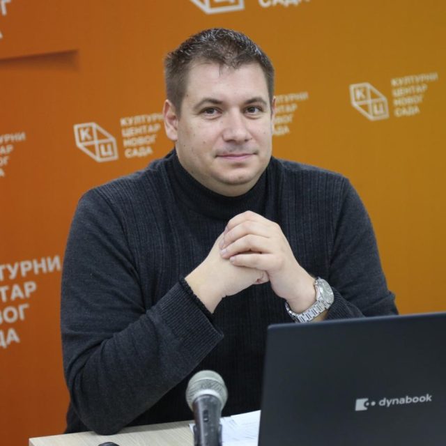 Предавање др Растиславa Стојсављевићa на тему „Испод површине – тајне пећина у Србији” на Јутјуб каналу КЦНС