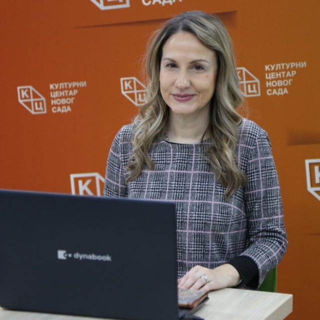 Предавање др Александре Колаковић на тему „Економска дипломатија Француске“ на Јутјуб каналу КЦНС