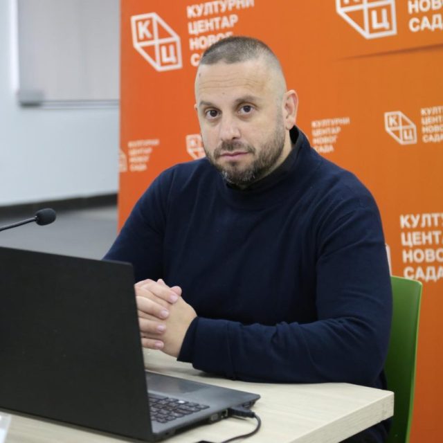 Предавање католичког теолога Горана Шарића на тему „Порекло Хрватаˮ на Jутјуб каналу КЦНС