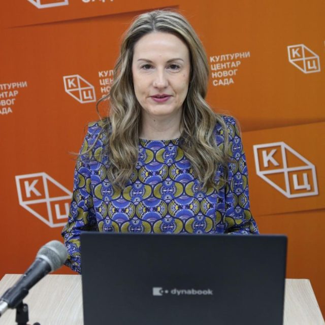 Предавање др Александре Колаковић на тему „Ле Фигаро: 200 година историје новинарства, културе и политичког живота Француске (трећи део)“ на Јутјуб каналу КЦНС