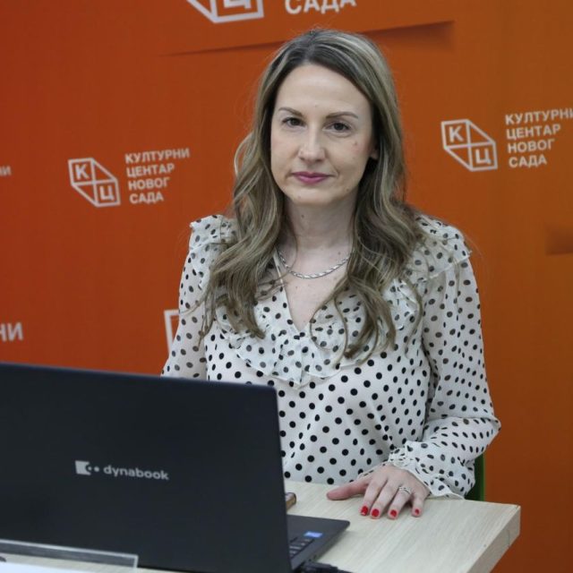 Предавање др Александре Колаковић на тему „Група седам (G7) и улога Француске у њеном настанку и развоју до пада Берлинског зида“ на Јутјуб каналу КЦНС