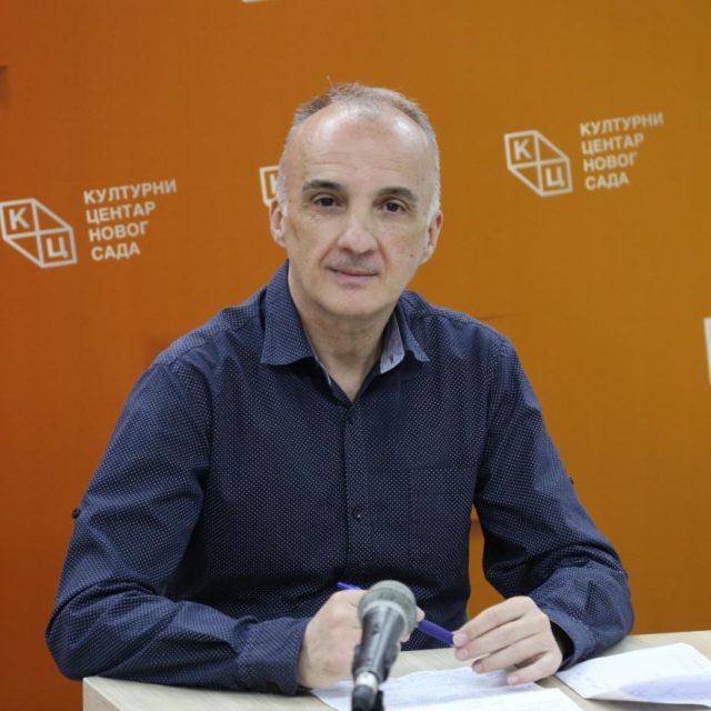 Предавање новинара и публицисте Милорада Вукашиновића на тему „Глобализација хаоса (V)“ на Јутјуб каналу КЦНС