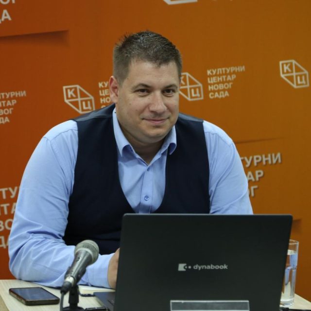 Предавање др Растиславa Стојсављевићa на тему „Мистерије васионе” на Јутјуб каналу КЦНС