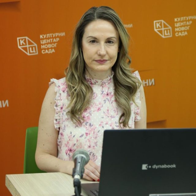 Предавање др Александре Колаковић на тему „Економске реформе и трансформација Француске државе (2017–2018): између модернизације, либерализације и кризе социјалног модела“ на Јутјуб каналу КЦНС