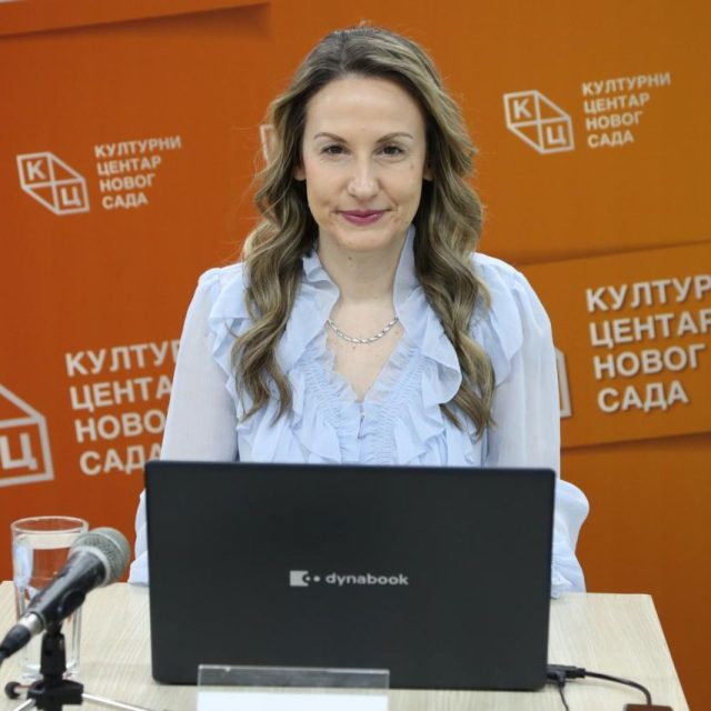Предавање др Александре Колаковић на тему „Макрон и трансформација француске дипломатије (други део)“ 3. октобра на Јутјуб каналу КЦНС