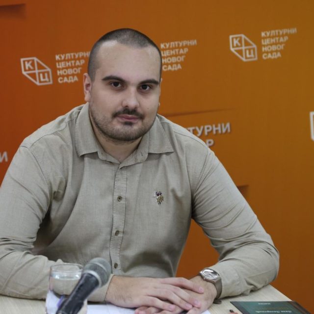 Предавање Владимира Папића на тему „Циклус приповедака о интелектуалцима Лазе Лазаревића“ на Јутјуб каналу КЦНС