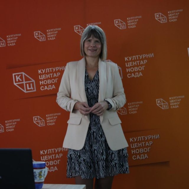 Предавање др Јелене Тодоровић Лазић на тему „Ставови грађана Холандије о политици проширења ЕУ“ на Јутјуб каналу КЦНС